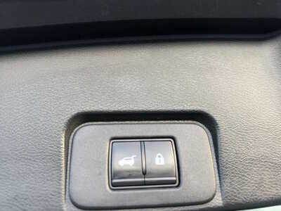 2023 Nissan Rogue, $1. Photo 8
