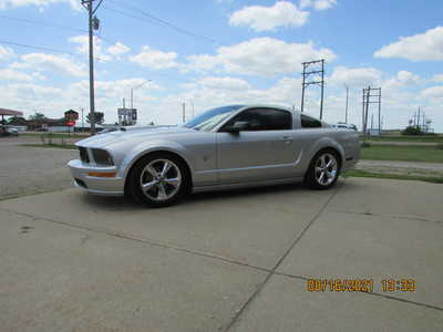 2009 Ford Mustang, $22950. Photo 2