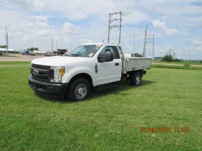 2017 Ford F250 Reg Cab, $18995. Photo 2