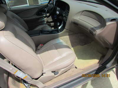 1995 Ford Thunderbird, $6995. Photo 9