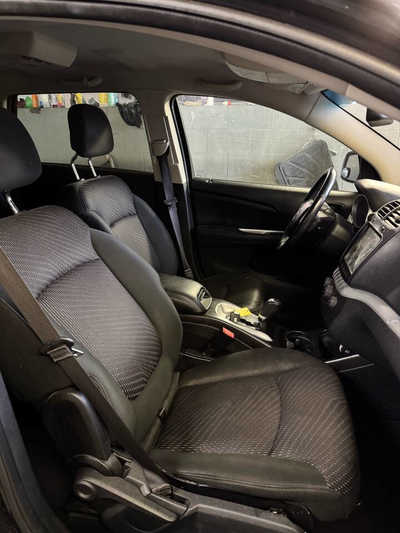 2011 Dodge Journey, $4995. Photo 5