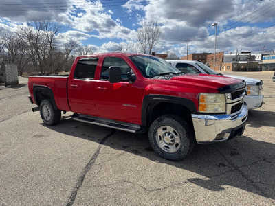 2010 Chevrolet 2500 Crew Cab, $9995. Photo 2