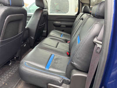2013 Chevrolet 1500 Crew Cab, $5995. Photo 5