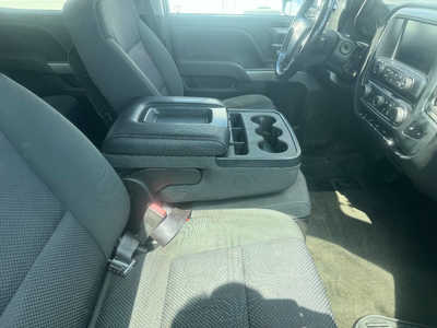2015 Chevrolet 1500 Crew Cab, $11995. Photo 8