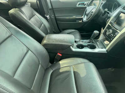 2014 Ford Explorer, $6995. Photo 3