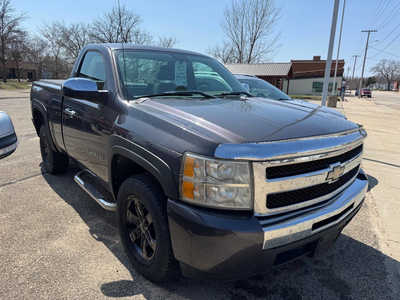 2010 Chevrolet 1500 Reg Cab, $6995. Photo 1