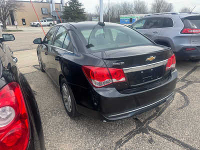 2016 Chevrolet Cruze, $5995. Photo 4