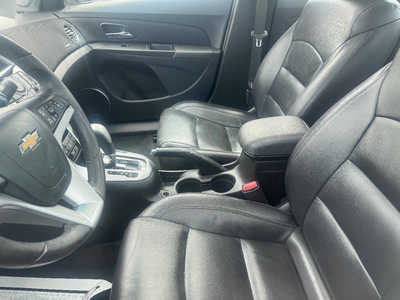 2016 Chevrolet Cruze, $5995. Photo 5