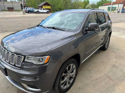 2020 Jeep Grand Cherokee, $25995. Photo 1