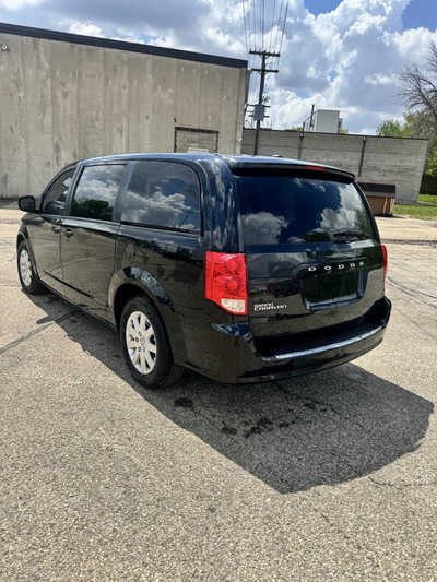 2018 Dodge Caravan, Grand, $7995. Photo 4
