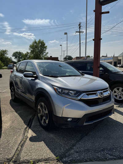 2018 Honda CR-V, $13995. Photo 3