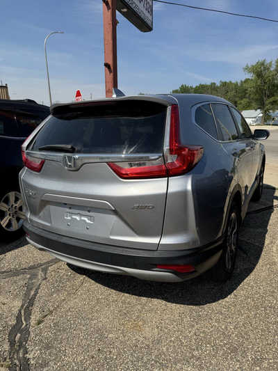 2018 Honda CR-V, $13995. Photo 6