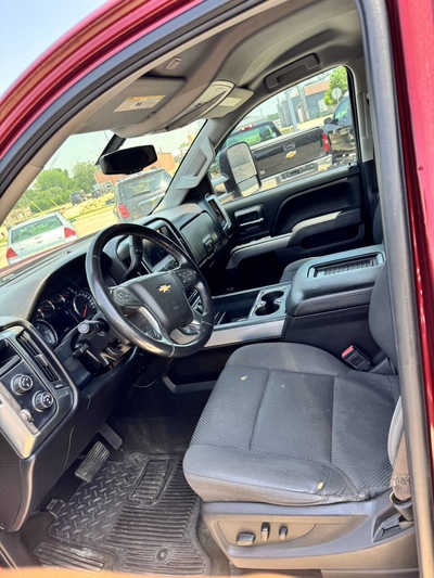 2016 Chevrolet 1500 Ext Cab, $19995. Photo 5