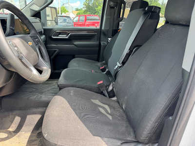 2024 Chevrolet 2500 Crew Cab, $39995. Photo 3