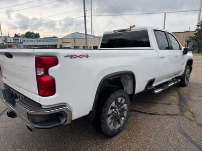 2024 Chevrolet 2500 Crew Cab, $39995. Photo 6