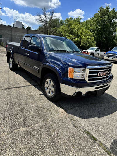 2012 GMC 1500 Ext Cab, $8995. Photo 2