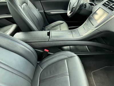 2013 Lincoln MKZ, $4995. Photo 5