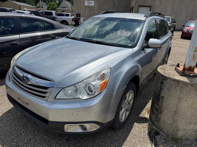 2012 Subaru Outback, $995. Photo 1