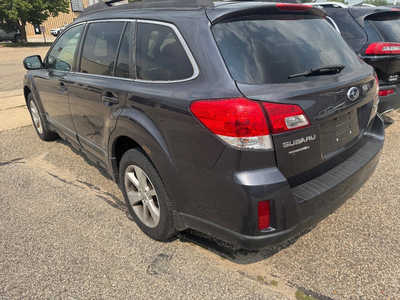 2013 Subaru Outback, $5995. Photo 4