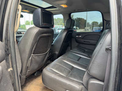 2008 Chevrolet 2500 Crew Cab, $9995. Photo 8