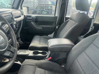 2012 Jeep Wrangler Unlimited, $7995. Photo 4