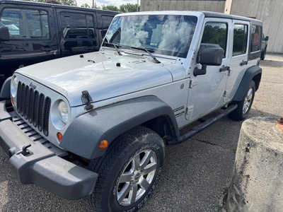 2012 Jeep Wrangler Unlimited, $7995. Photo 1