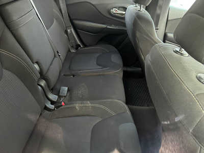 2015 Jeep Cherokee, $7995. Photo 5