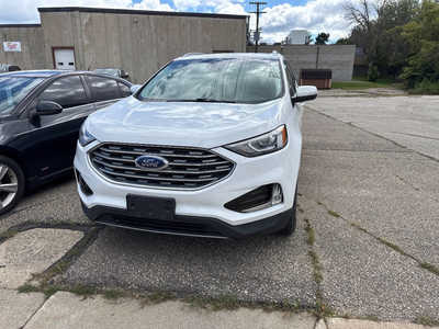 2019 Ford Edge, $9995. Photo 1