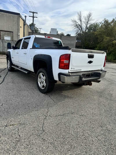 2012 Chevrolet 2500 Crew Cab, $7995. Photo 3