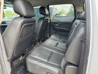 2012 Chevrolet 2500 Crew Cab, $9995. Photo 6