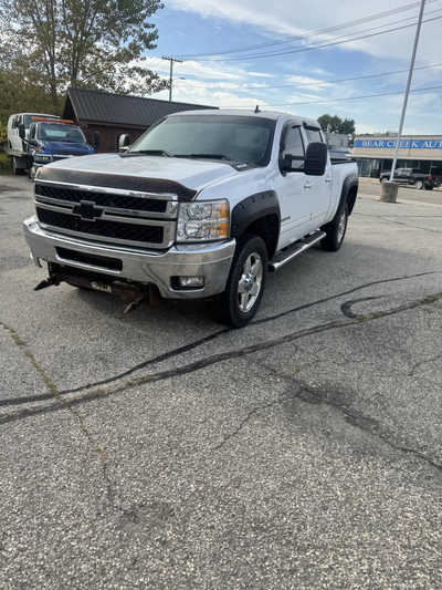 2012 Chevrolet 2500 Crew Cab, $7995. Photo 1