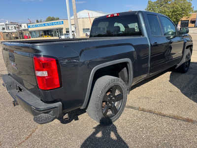 2017 GMC 1500 Crew Cab, $13995. Photo 5