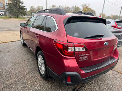 2018 Subaru Outback, $7995. Photo 4