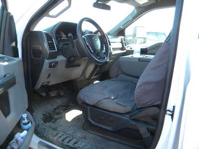 2020 Ford F350 Crew Cab, $38495. Photo 7