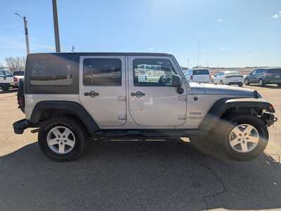 2013 Jeep Wrangler Unlimited, $14495. Photo 6
