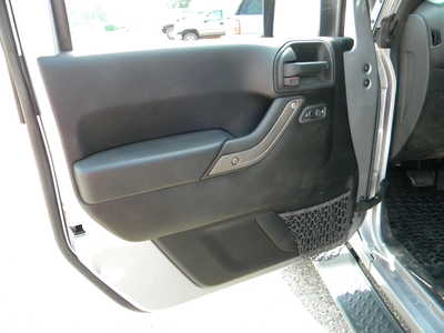 2013 Jeep Wrangler Unlimited, $14495. Photo 12