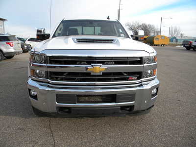 2018 Chevrolet 2500 Crew Cab, $35995. Photo 3