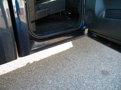 2011 Chevrolet 1500 Crew Cab, $14995. Photo 5
