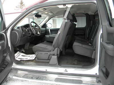 2012 Chevrolet 1500 Ext Cab, $10995. Photo 2