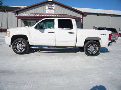 2010 Chevrolet 1500 Crew Cab, $13995. Photo 1