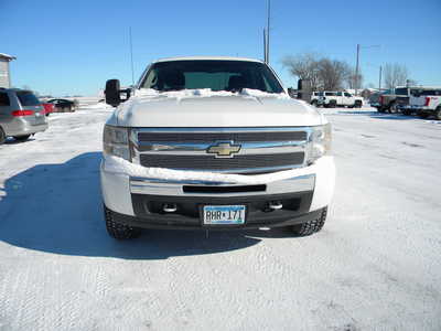 2010 Chevrolet 1500 Crew Cab, $13995. Photo 2