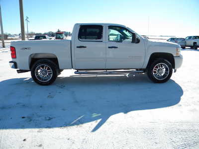 2010 Chevrolet 1500 Crew Cab, $13995. Photo 3