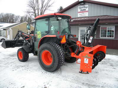 2010 Kubota , $29000. Photo 7