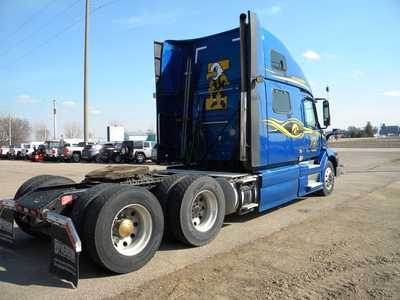 2016 Volvo Semi Tractor, $28995. Photo 6