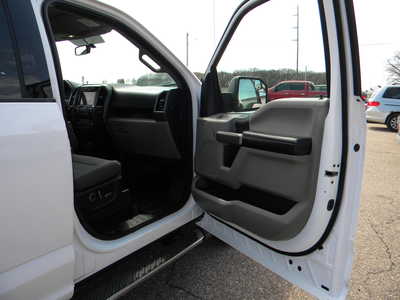 2018 Ford F150 Crew Cab, $20995. Photo 4