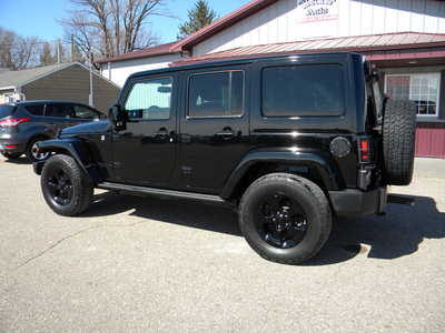 2015 Jeep Wrangler Unlimited, $17500. Photo 2