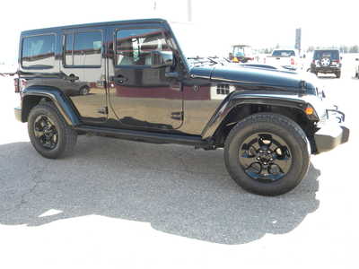 2015 Jeep Wrangler Unlimited, $17500. Photo 6
