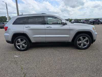 2011 Jeep Grand Cherokee, $10995. Photo 5