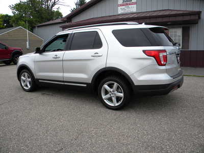2019 Ford Explorer, $16995. Photo 3