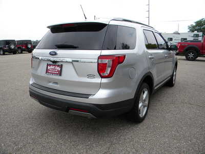 2019 Ford Explorer, $16995. Photo 6